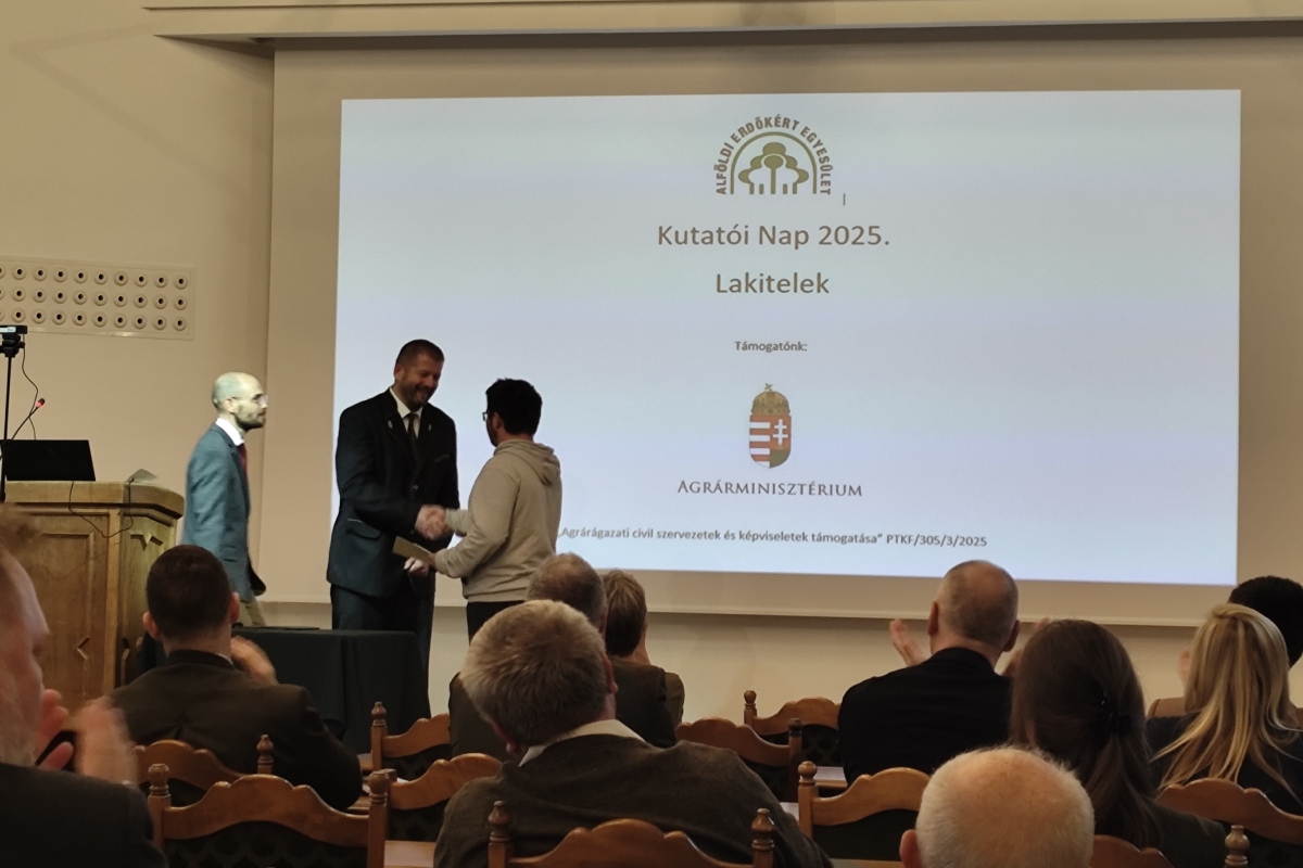 Kutatonap_02.jpg Kutatonap_02.jpg